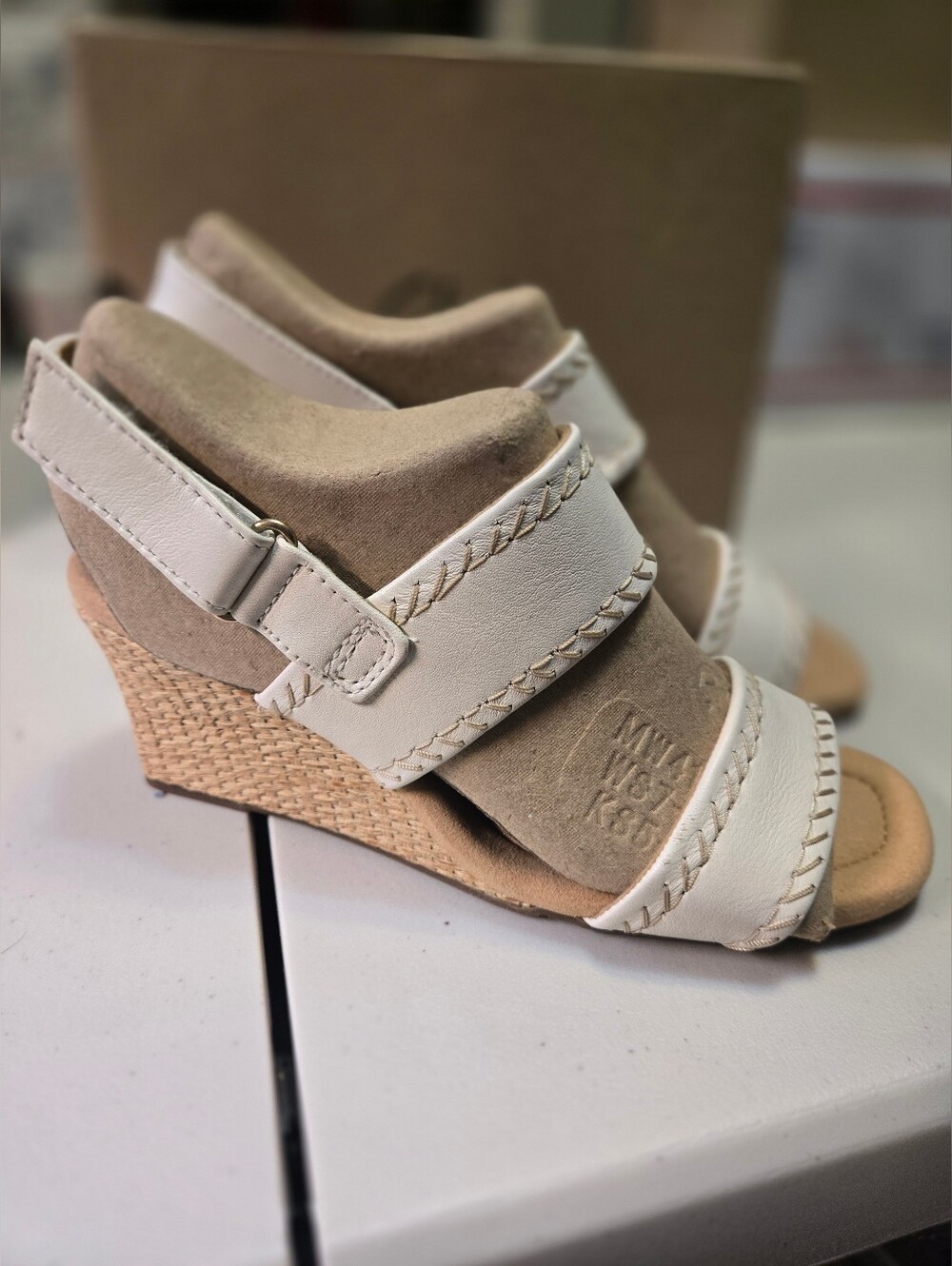 Clarks Kyarra Rose White Leather - Wedge Sandal - Womans 7 Wide